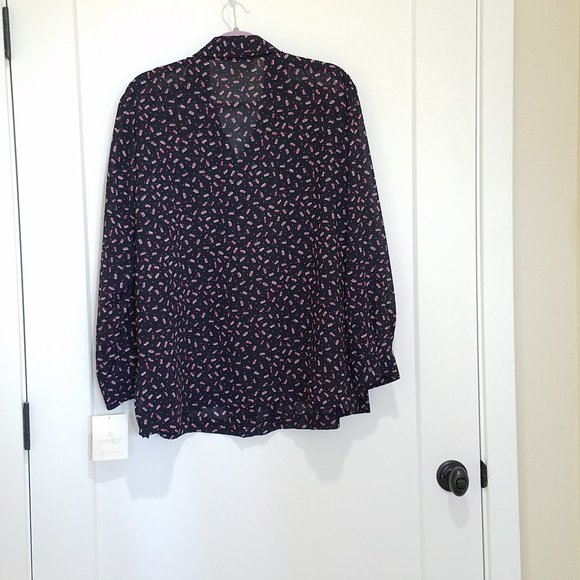Blouse black geometric petite - Picture 2 of 5